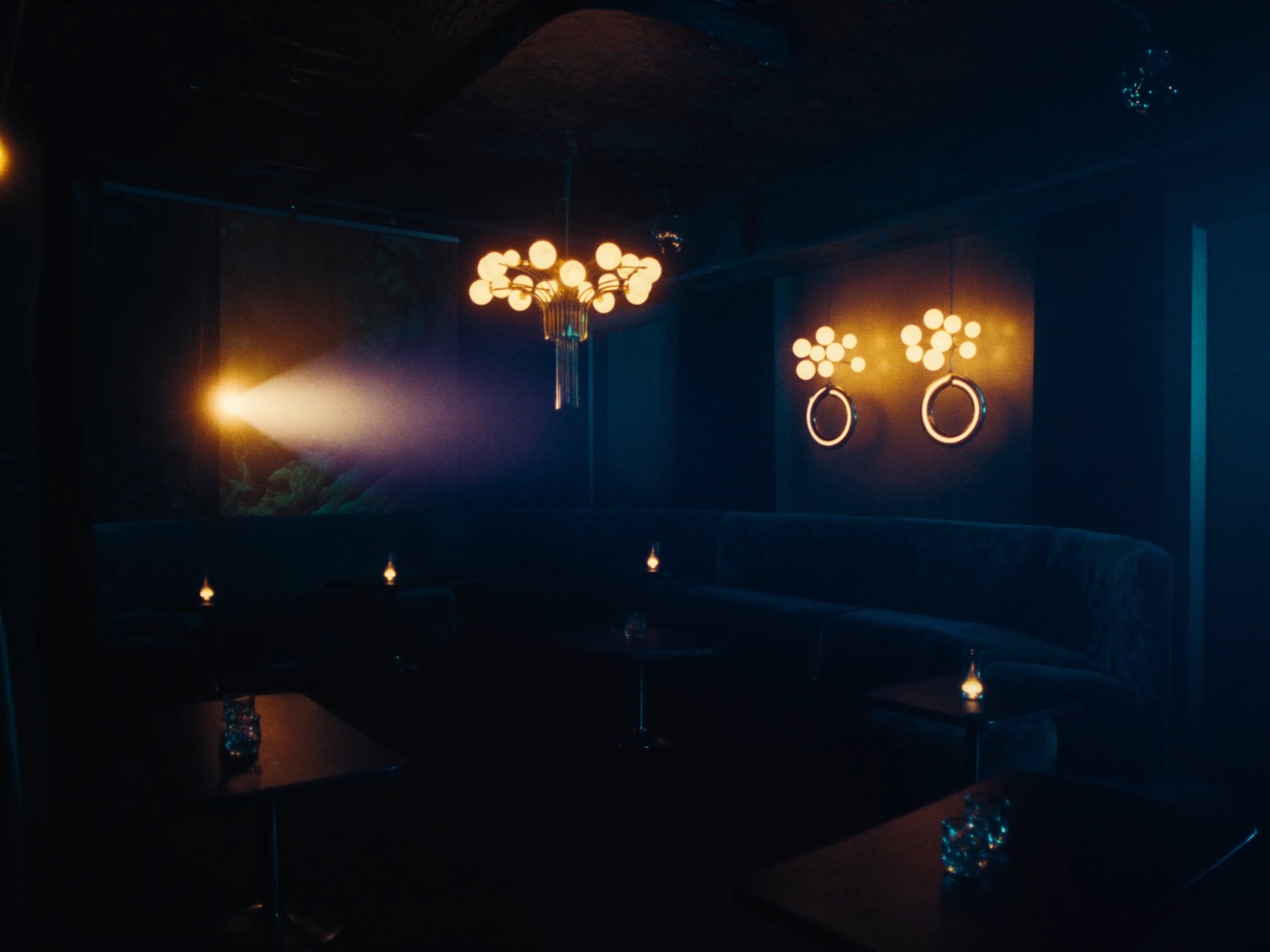 Nightclubs — VIP table service